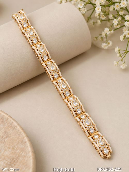 White Kundan Bracelet with Pearls, photo 2 of 2