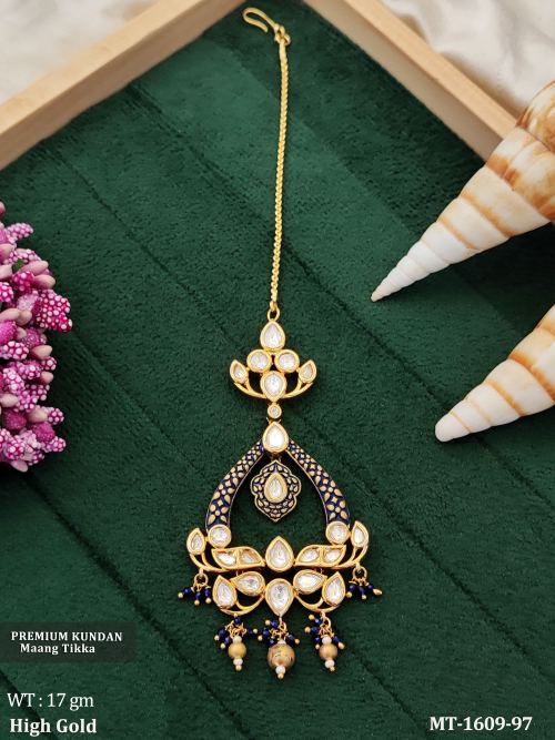 Kundan Maang Tikka with Stone Work in Blue, photo 2 of 6