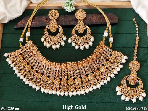 Temple Jewellery Set with Pearls in Pearl, photo 2 of 6