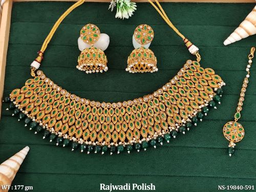 Necklace Set with Earrings with Stone Work in Rajwadi Finish in Green, photo 3 of 7