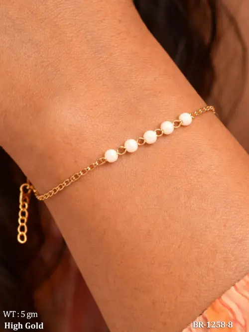 Stylish Pearl Beaded Bracelet Modern Trendy Jewelry Accessory Design