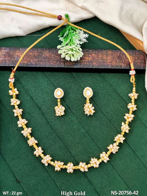Floral Necklace Set with Earrings with Pearls, photo 2 of 3