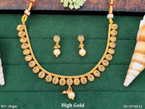 Oval Stone-Studded Necklace Set for Women in Transparent Yellow, photo 4 of 5