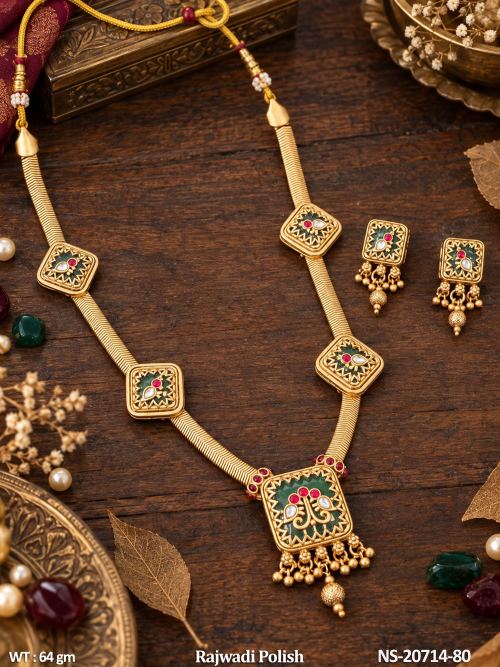 Classic Stone-Studded Necklace Set with Earrings in Rajwadi Finish in Green, photo 3 of 5