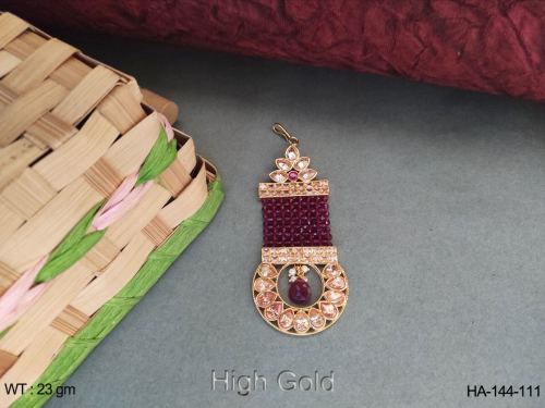 traditional antique Hair Accessories .