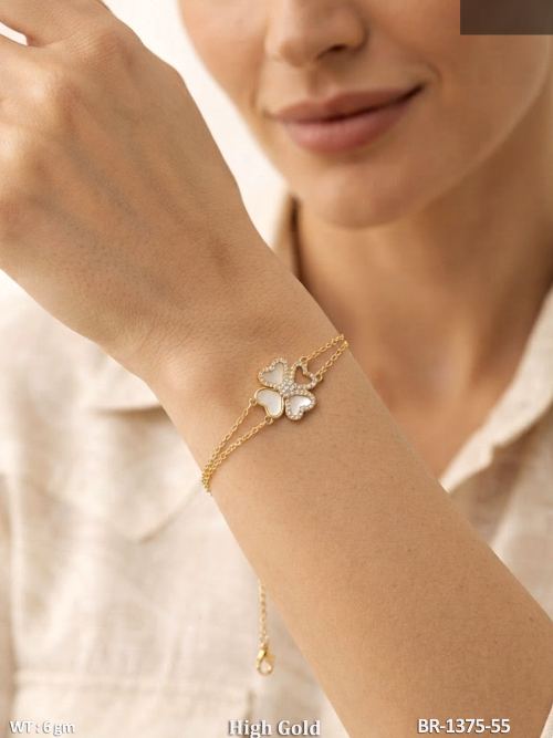 Dainty Four Leaf Clover Chain Bracelet