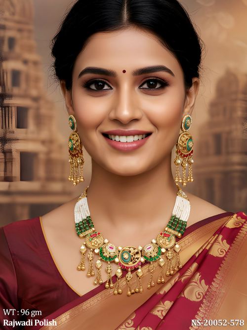 Heritage Necklace Set with Pearls