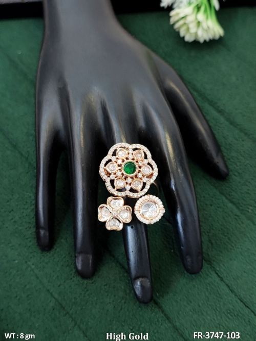 Kundan Stone-Studded Ring in Green, photo 3 of 4