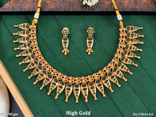 Ethnic Stone-Studded Necklace Set in Green, photo 2 of 3