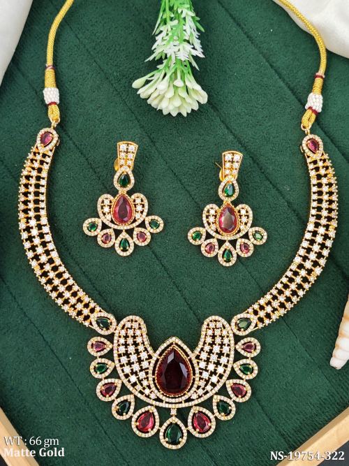 Short Kemp Necklace Set with Stone Work in Matte Finish, photo 2 of 3