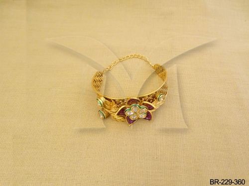 Bracelet with Floral Design