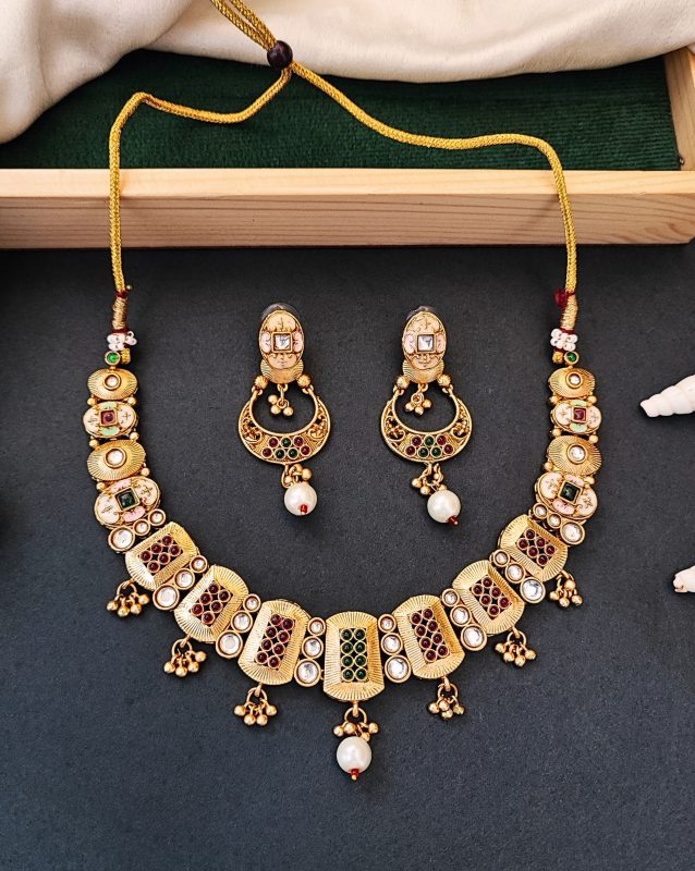Square Cluster Gemstone Necklace Set with Pearl and Kundan Detail