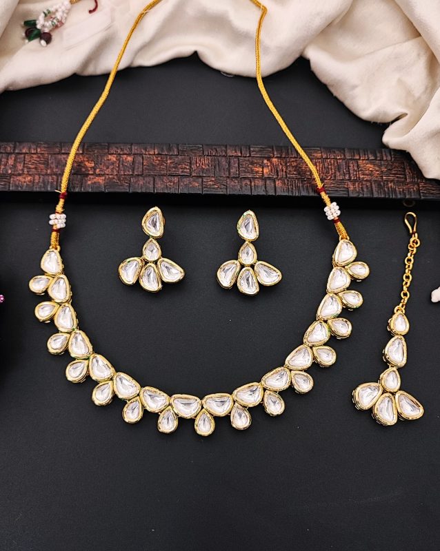 Classic Polki Kundan Necklace Set with Earrings & Maang Tikka for Her