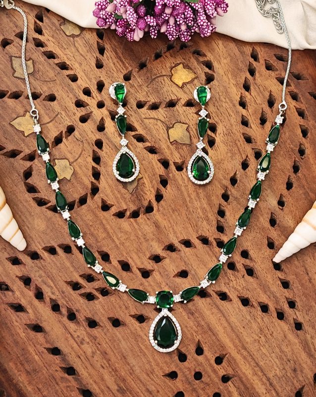 Delicate Emerald Green Stone Necklace Set with Matching Drop Earrings